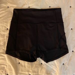 Lululemon align short